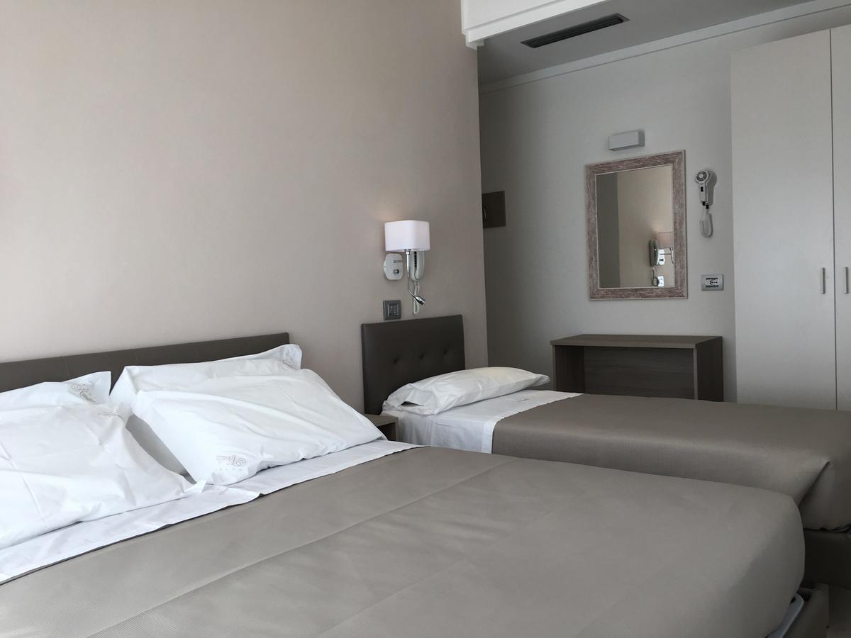 Hotel Novella Misano Adriatico Ngoại thất bức ảnh