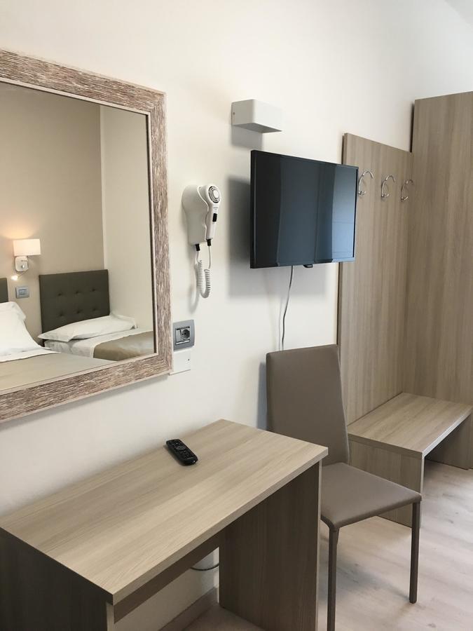 Hotel Novella Misano Adriatico Ngoại thất bức ảnh